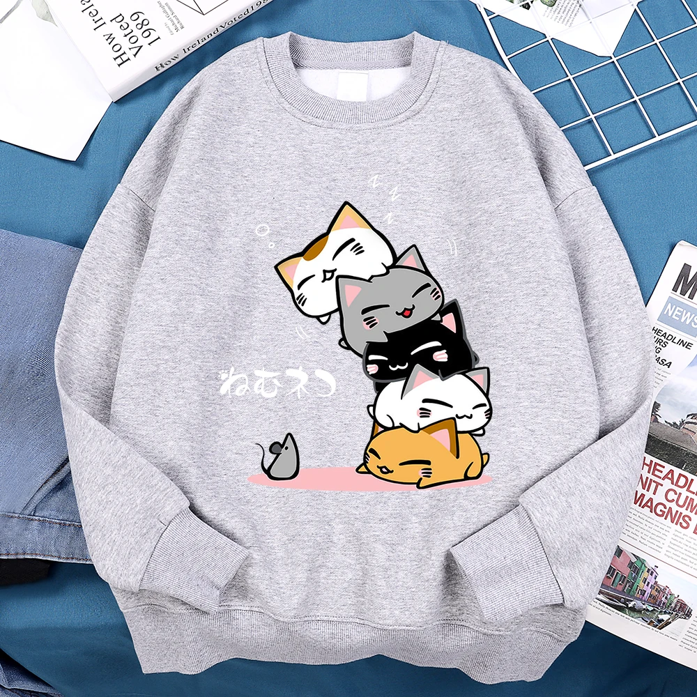 Cute Stacked Cats Sleeping Don'T See The Mouse Men Clothing Anime Pullover Hoodies Loose Fleece Hoody Casual O-Neck Streetwear