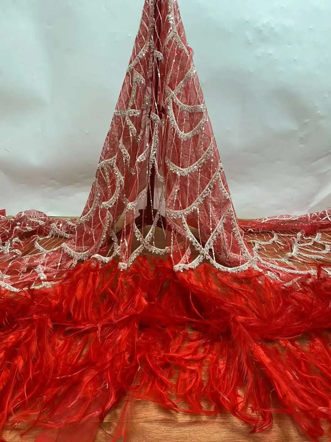 

Red Luxury 3D Feather French Beaded Embroidery Lace Fabric African Nigerian With Sequins Fabric For Wedding Dress Party
