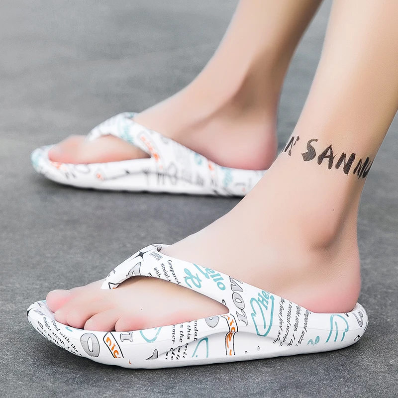 تنفس الشاطئ شبشب رجالي حجم كبير للجنسين الوجه يتخبط الصيف الترفيه الشرائح أحذية رجالي خفيفة الوزن الصنادل الناعمة Zapatillas