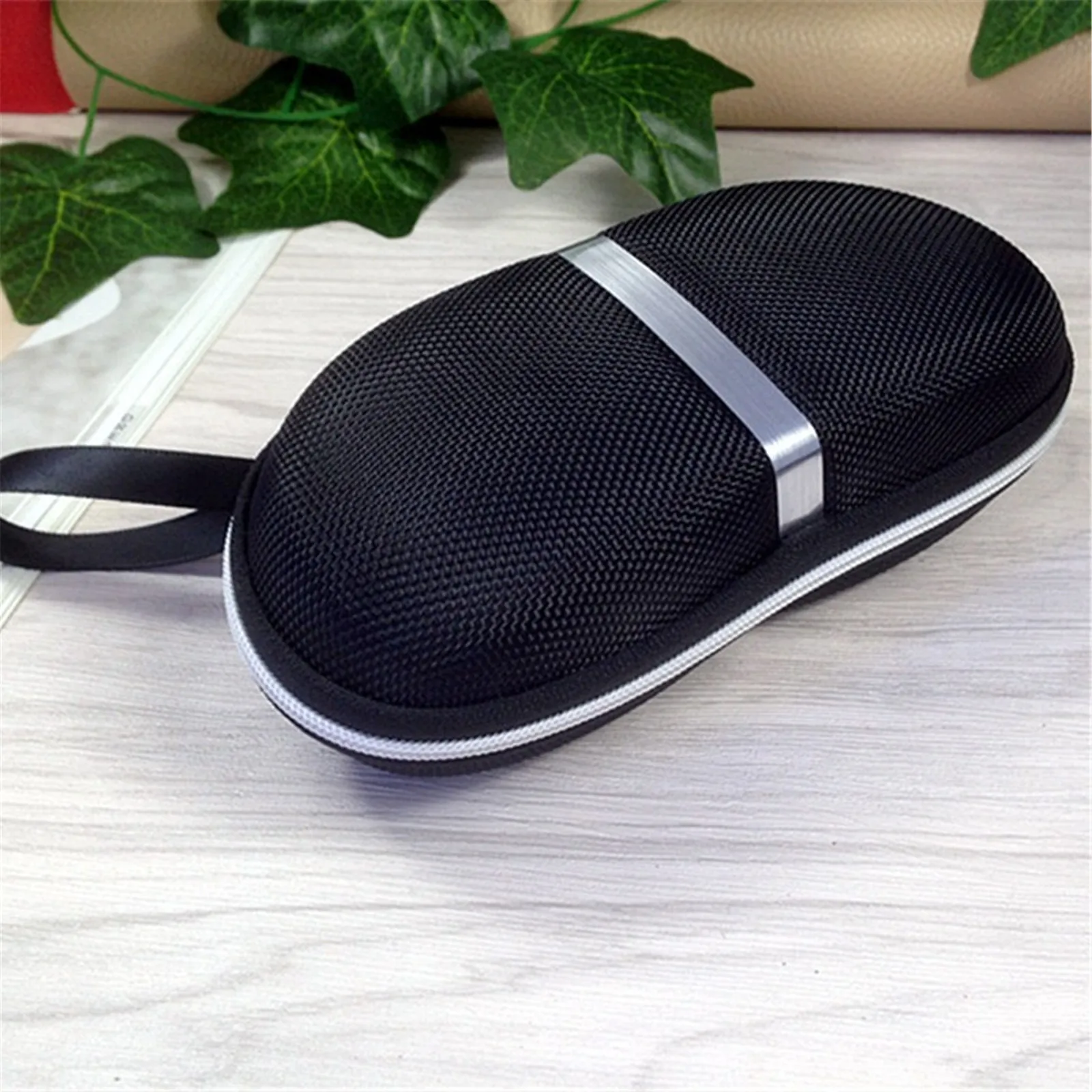 New Black Eyewear Cases Sunglasses Case For Women Glasses Box With Lanyard Zipper Glasses Case Hard For Men Glasses Cloth Bag