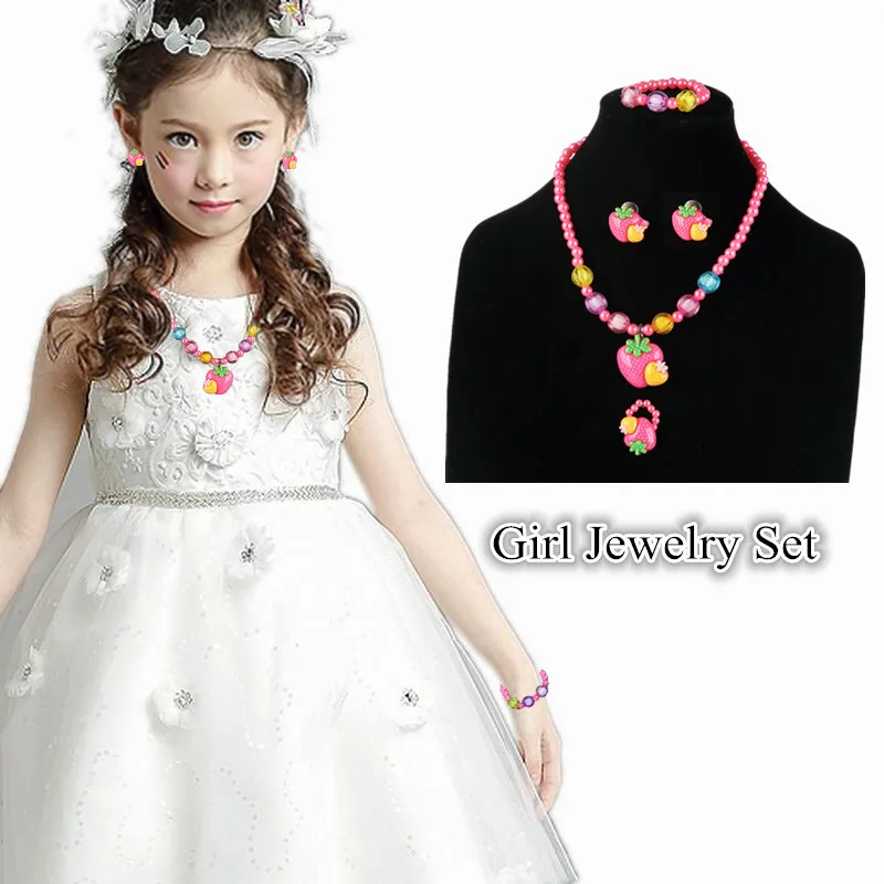 

Cute 4pcs/set Party Baby Kids Pearl Chain Earring Strawberry Pendant Jewelry Set Necklace Set