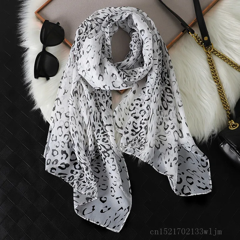 2023 Fashion Printed Leopard Chiffon Hijab Scarf Women Pareo Lady Bandanas Beach Towels Summer Muslim Veil Wrap Female Foulard 5