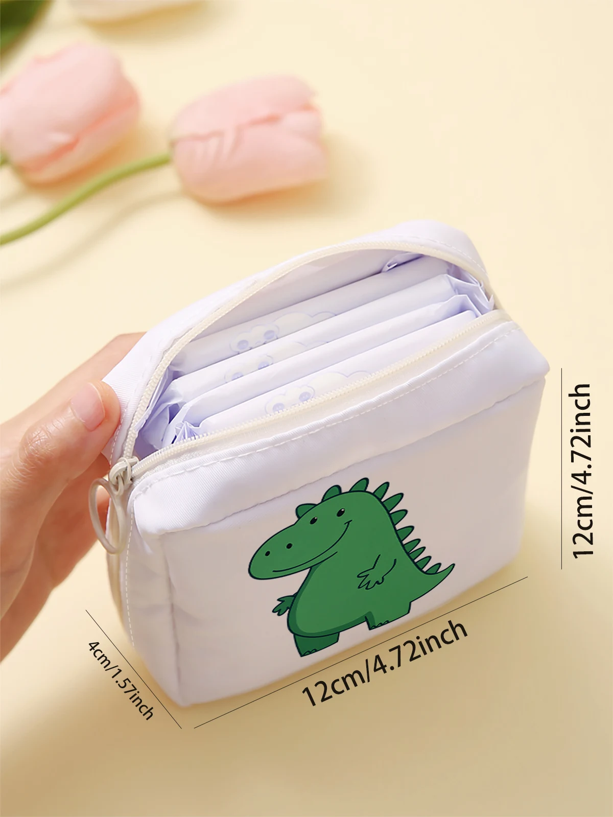 Cartoon pattern printed sanitary napkin storage bag, women's lightweight tissue bag, sanitary tissue bag