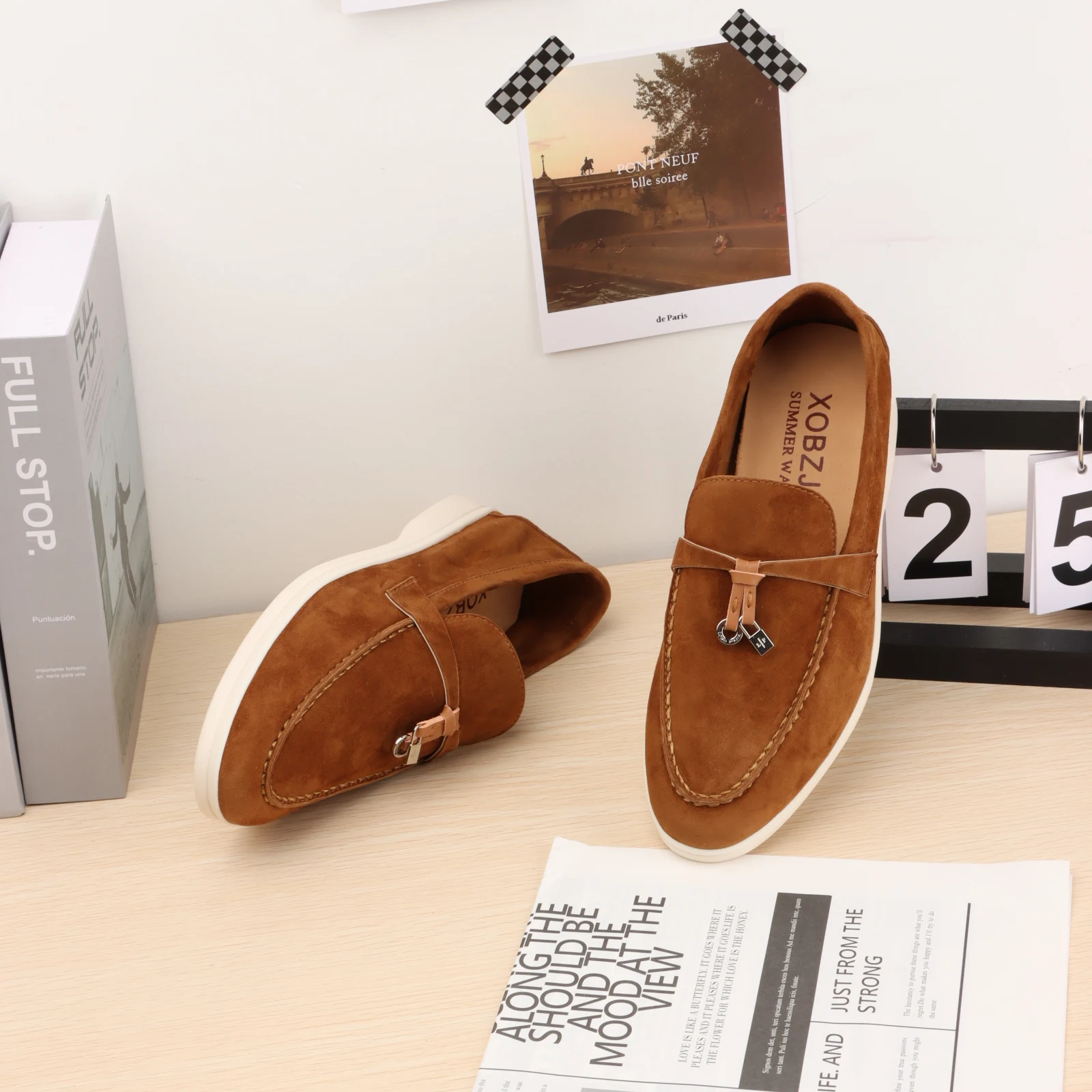 

Designer Mocasines Loafers Shoes For Men 2023 sneakers High Quality Luxury Brown Suede Leather Flats Women Brand Shoes