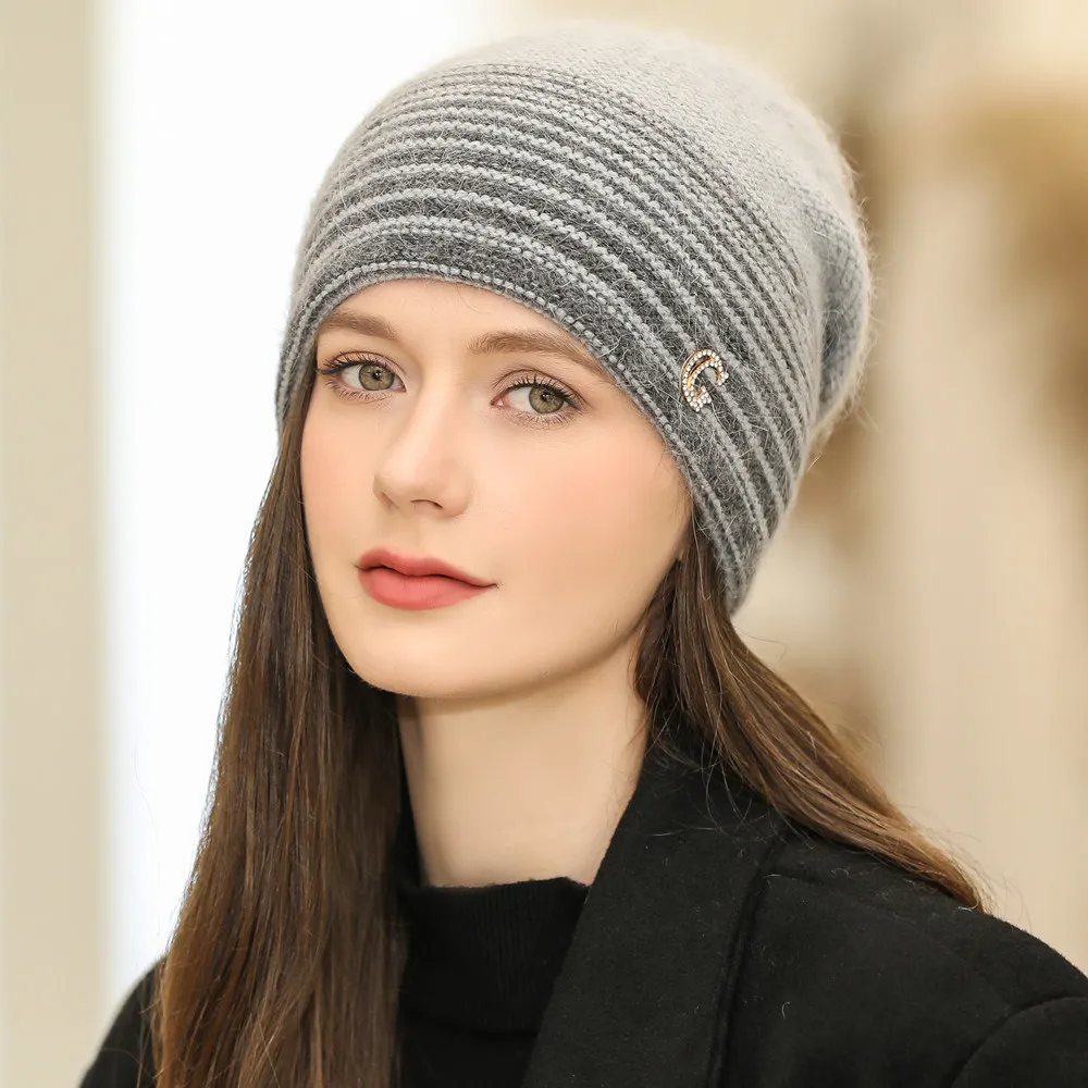 Gebreide muts voor dames winter met konijnenbont mix g-logo_voghion.com