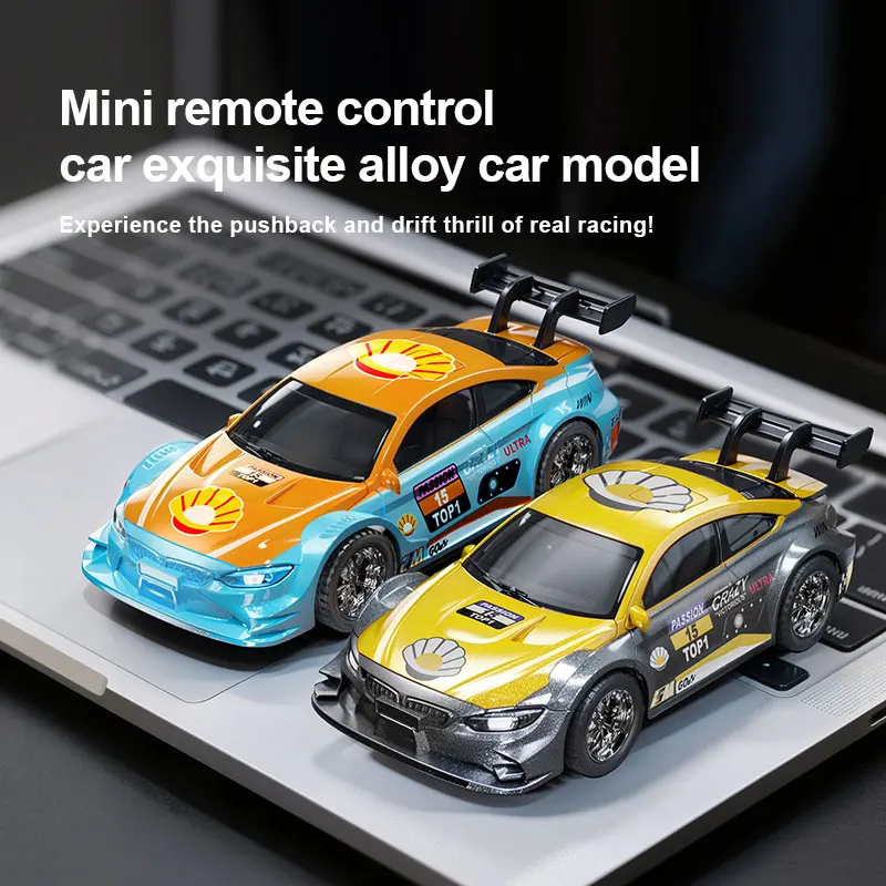 Gros plan sur les roues et la suspension de la Voiture RC Stunt Car 4WD 360° Rotation, prête pour l'aventure.