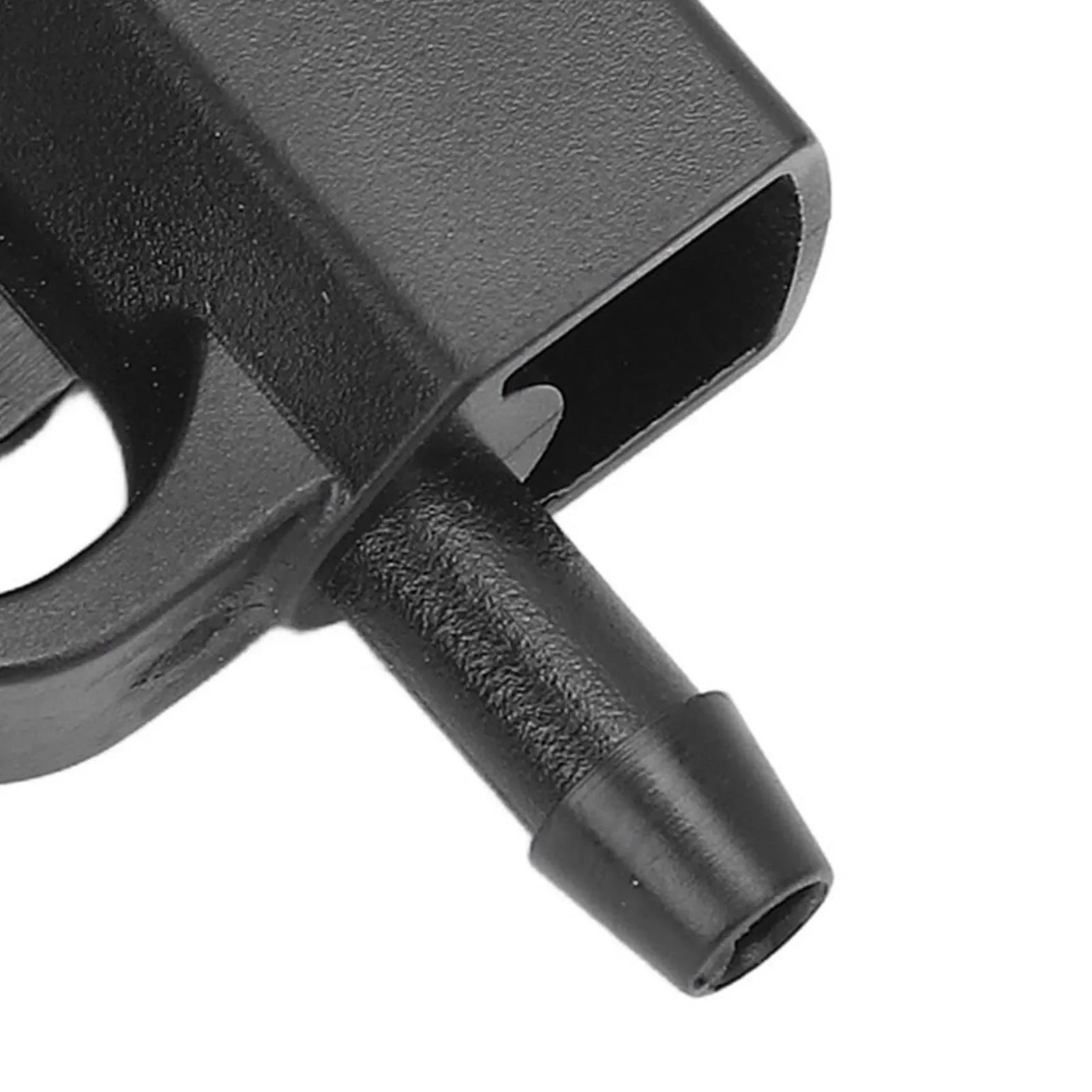 Windshield Washer Nozzle LR048709 Front Window Washer Nozzle LR048709 Standard Seamless for Freelander 2 L359 2006 To 2015