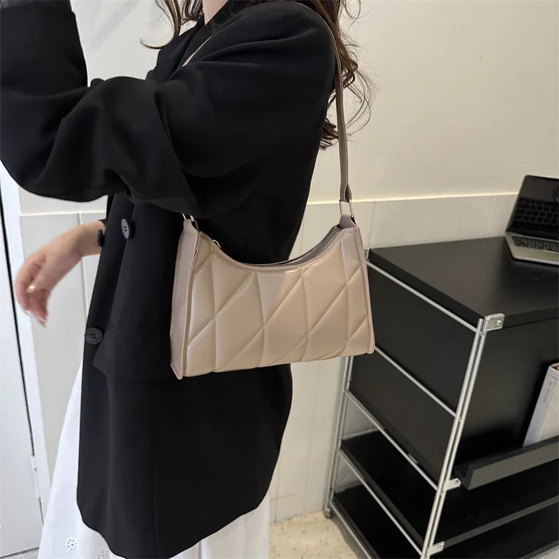 2025 New Women's Trendy Underarm Shoulder Bag, Niche Fashion Simple Hobo Sling, Casual Commuter Purse