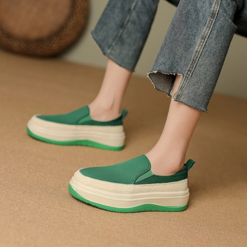 

Women's Low Top Canvas Shoes Autumn Fashion Paltform Shoes for Women Outdoor Light Durable Ladies Slip on Casual Walking Shoes