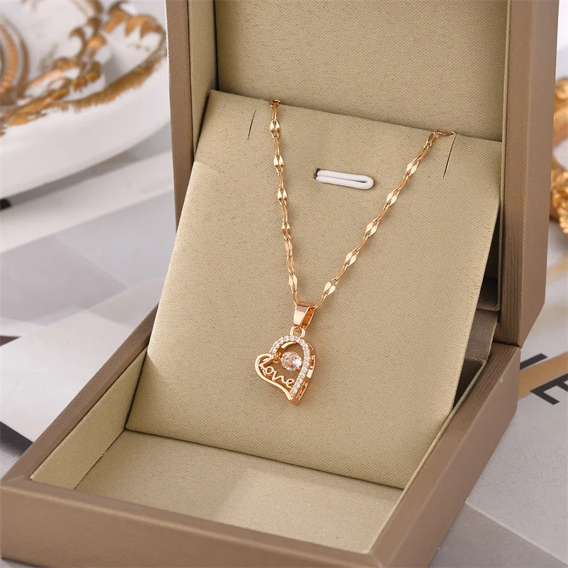 

Rose Gold Love Heart Moving Pendant Titanium Steel Necklace Jewelry