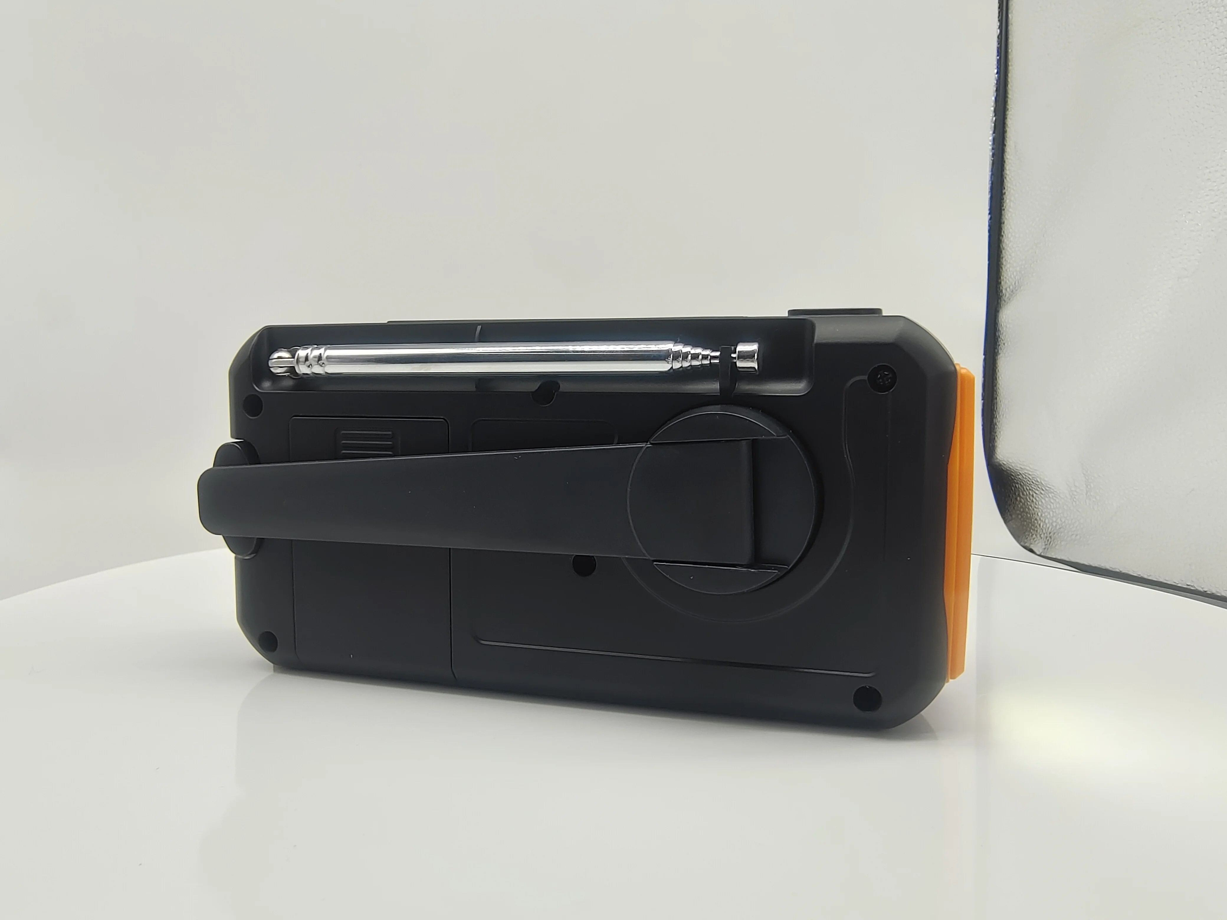 5000mAh Emergency Weather Radio 2