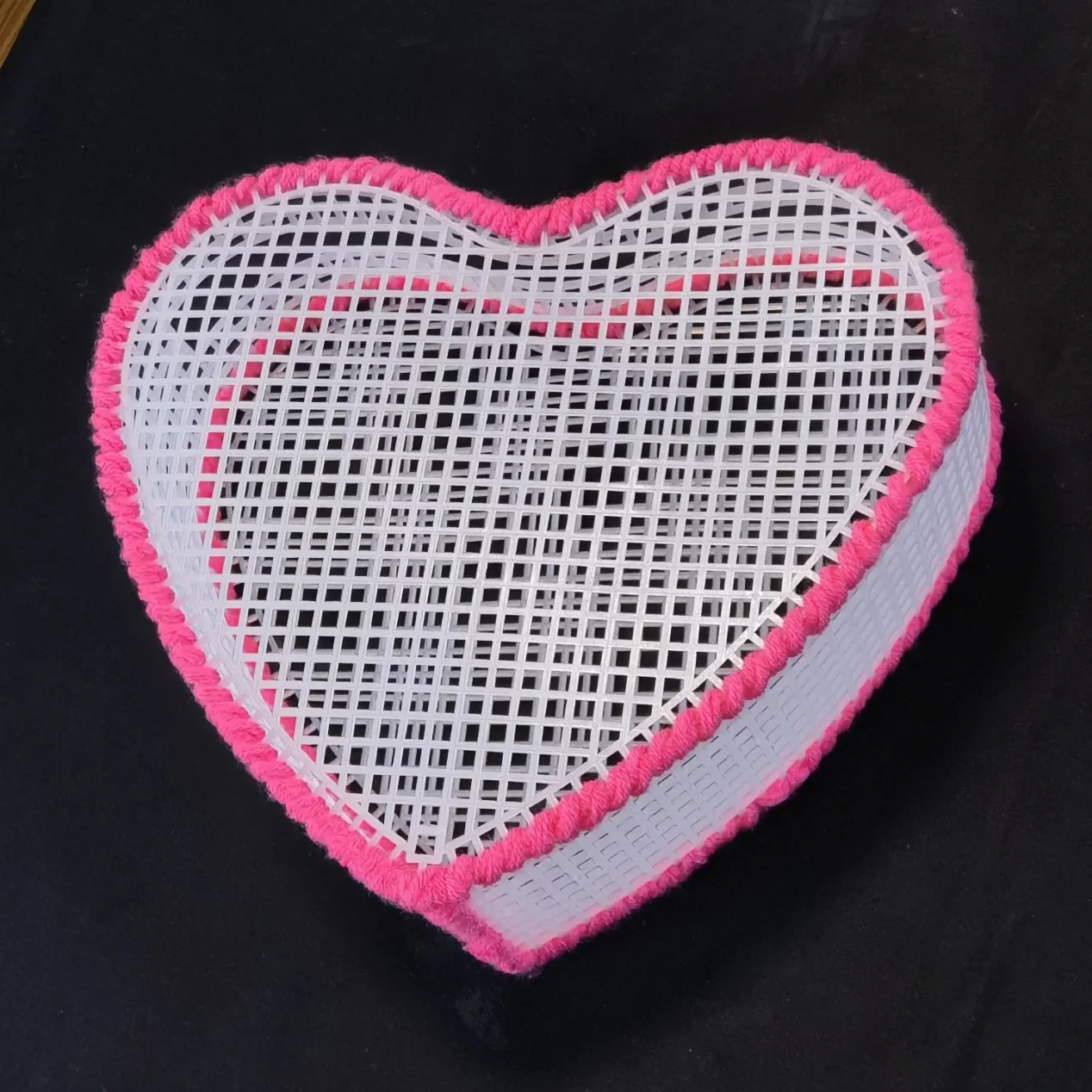 Christmas Gift Heart Knitting Weaving Plastic Mesh Sheet DIY Sewing Woven Bag Accessories Purse Making Supplies Crochet Projects