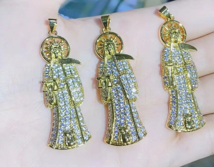 1 Pz Scythe Reaper Gold For Women Girls Placcato Ciondolo Cz Pave Wholesale Party Birthday Jewelry Fg4S Collana