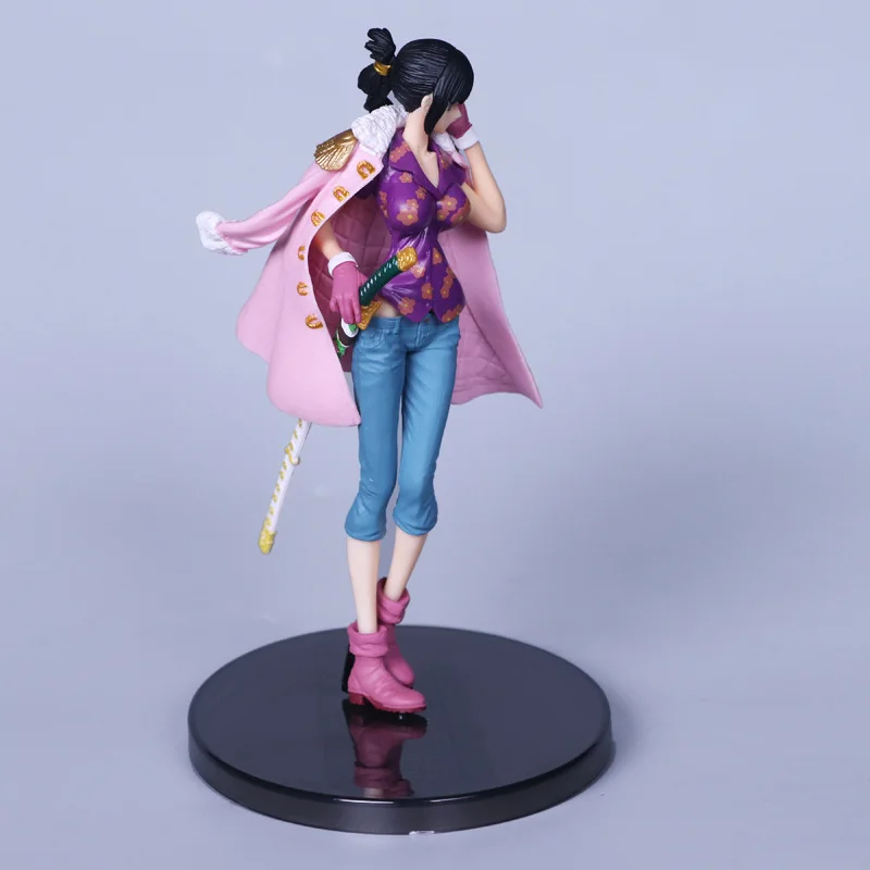 16CM Anime One Piece Tashigi Figure Top War Model Toy Gift