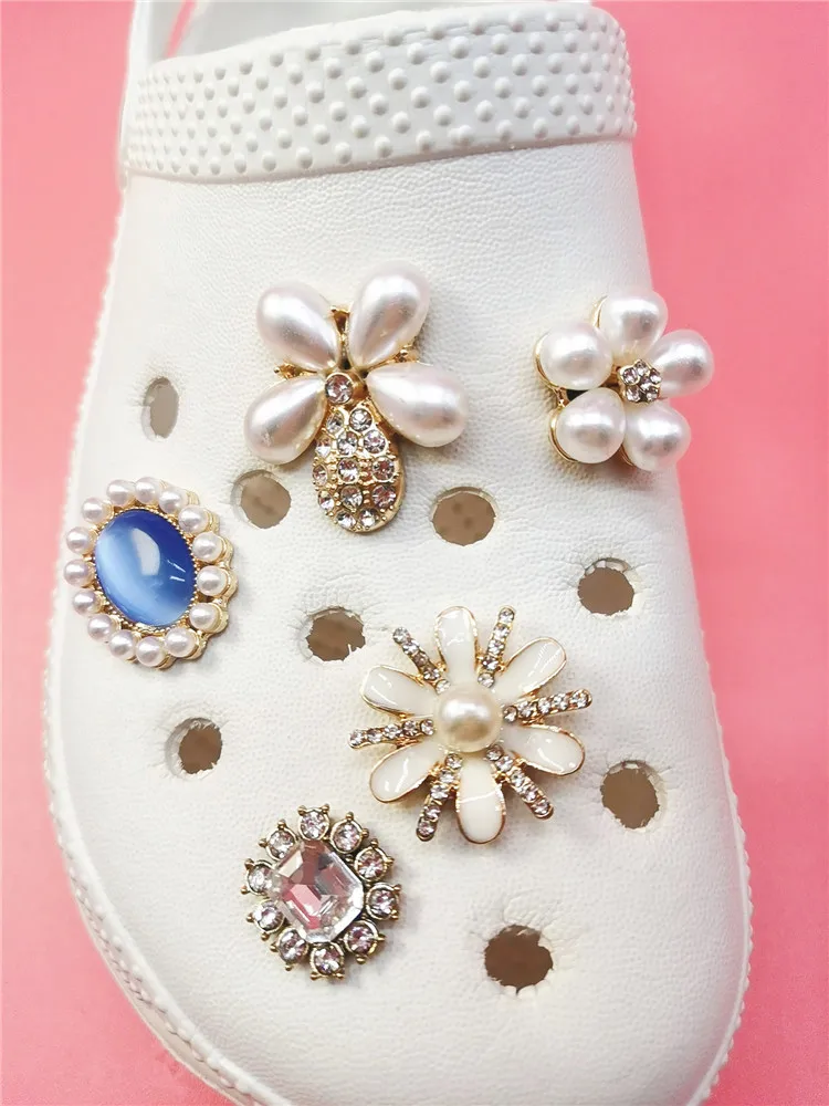 Luxury Rhinestone Charms For Diy Elegant Charms Designer High Quality Shoes  Charms For Accessories - Temu Austria