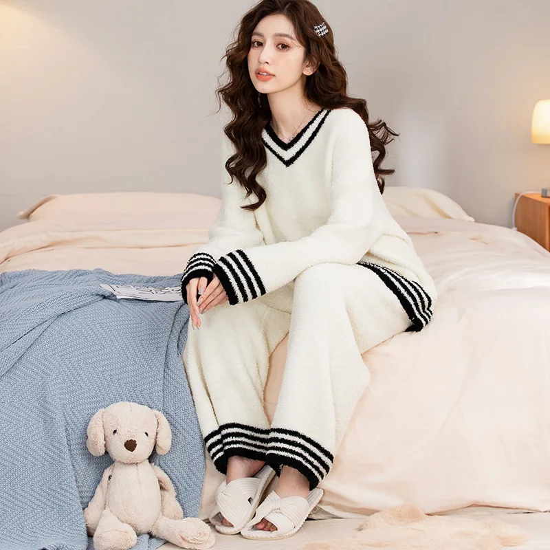 Autumn and Winter New Pajamas Women's Home Furnishing Set Loose One Size Warm and Thick Solid Stripes