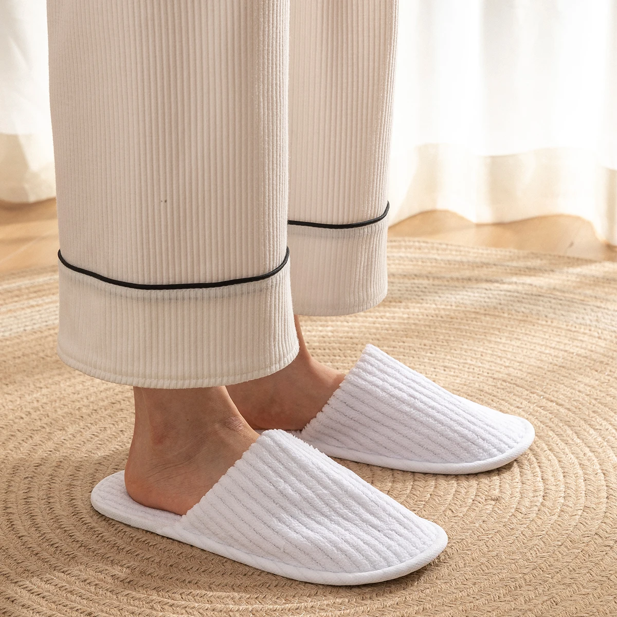 Hotel Slippers Disposable Wholesale Sandals Custom All Inclusive and Open Toe Spa Disposable Slipper for Women with Cheap Price