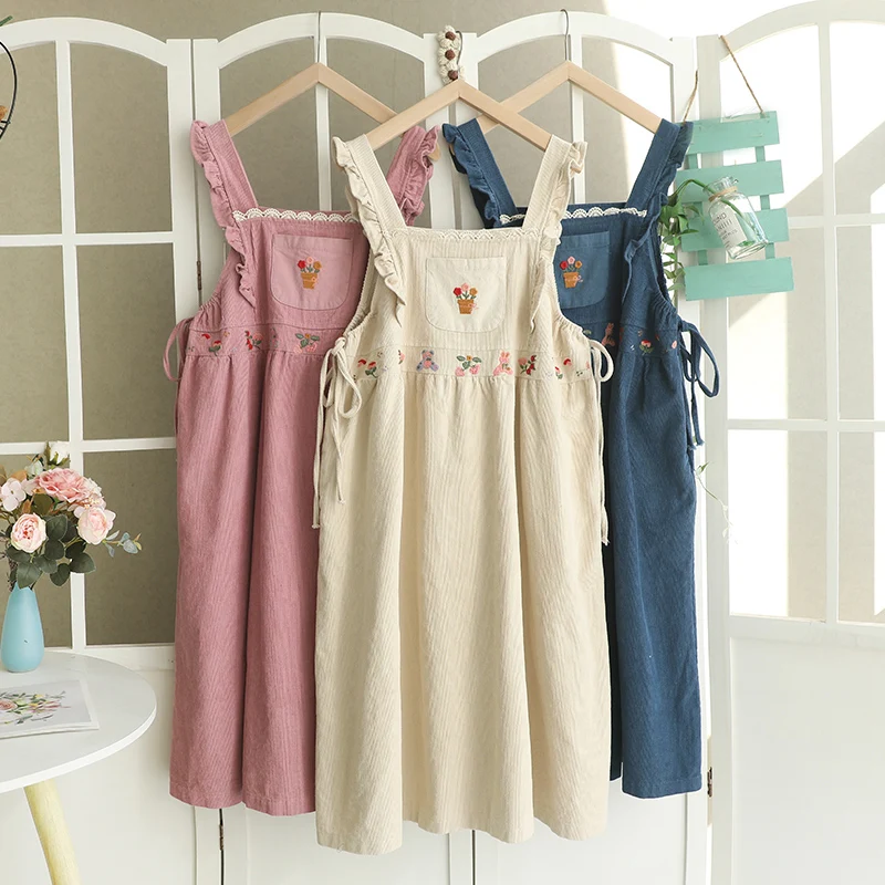 

Spring Sweet Embroidered Corduroy Dress Women Casual sleeveless Dress 823-78