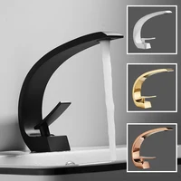 ก๊อกน้ําห้องน้ํา Rose Gold สีขาวห้องน้ําอ่างล้างหน้าก๊อกน้ําร้อนเย็น Mixer Sink Tap Deck ติดตั้งสีดํา Tap 1