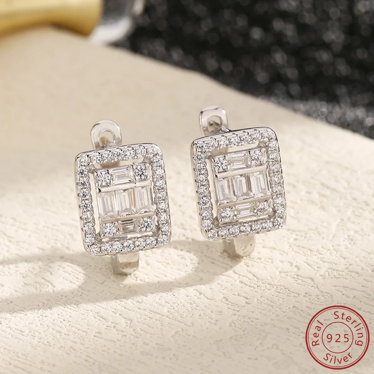 

Женские квадратные серьги из серебра S925 пробы с фианитами