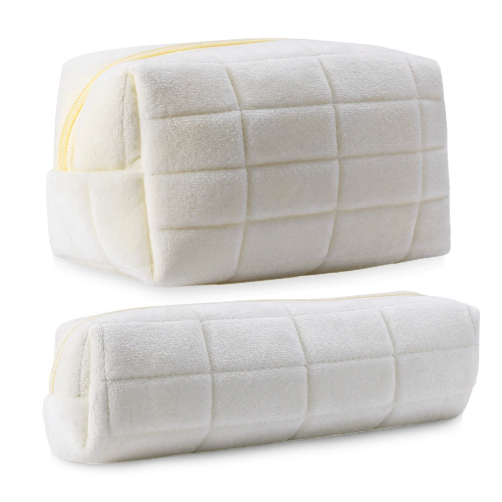 Plush Makeup Bag Cosmetic Organizer Bag Large Capacity with Pen Bag Cosmetic Holder Bag Aesthetic Zip Closure Outdoor Travel Bag