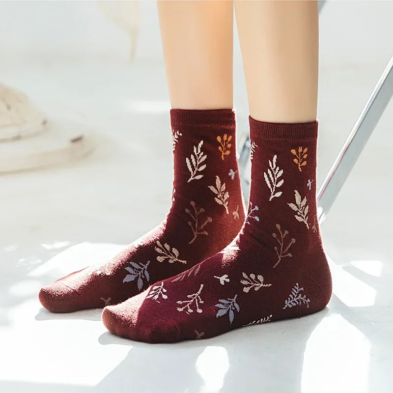 

Woman Korean Japanese Style with Print Girls High Long Socks Autumn Fashion Cotton Harajuku Retro Vintage Streetwear Stockings