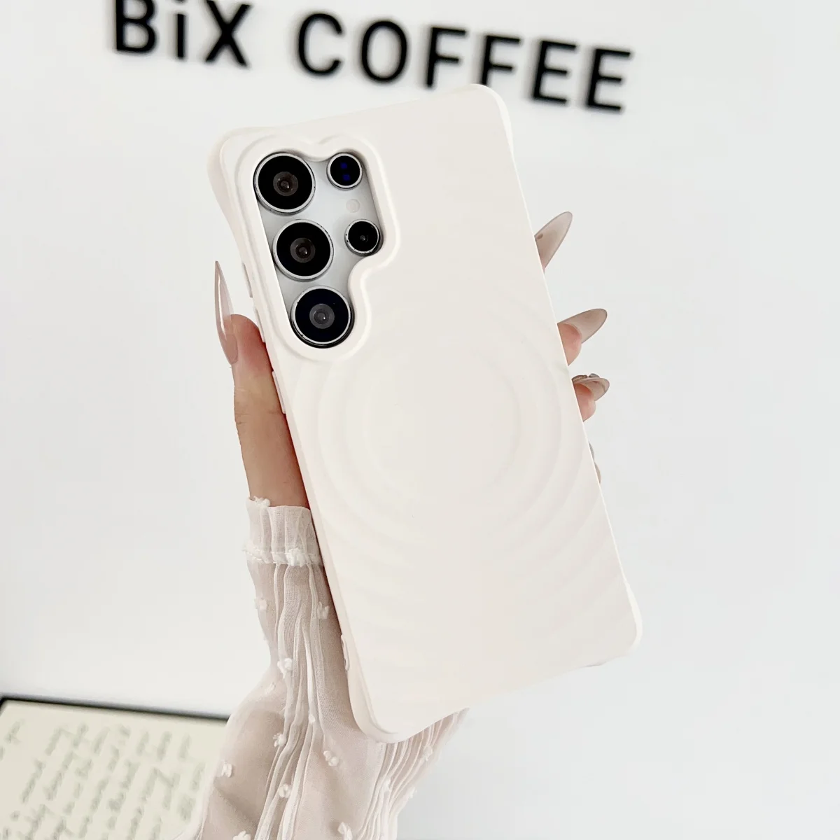 Stylish Water Ripple Silicone Magnetic Case with Wireless Charging and Shockproof Protection