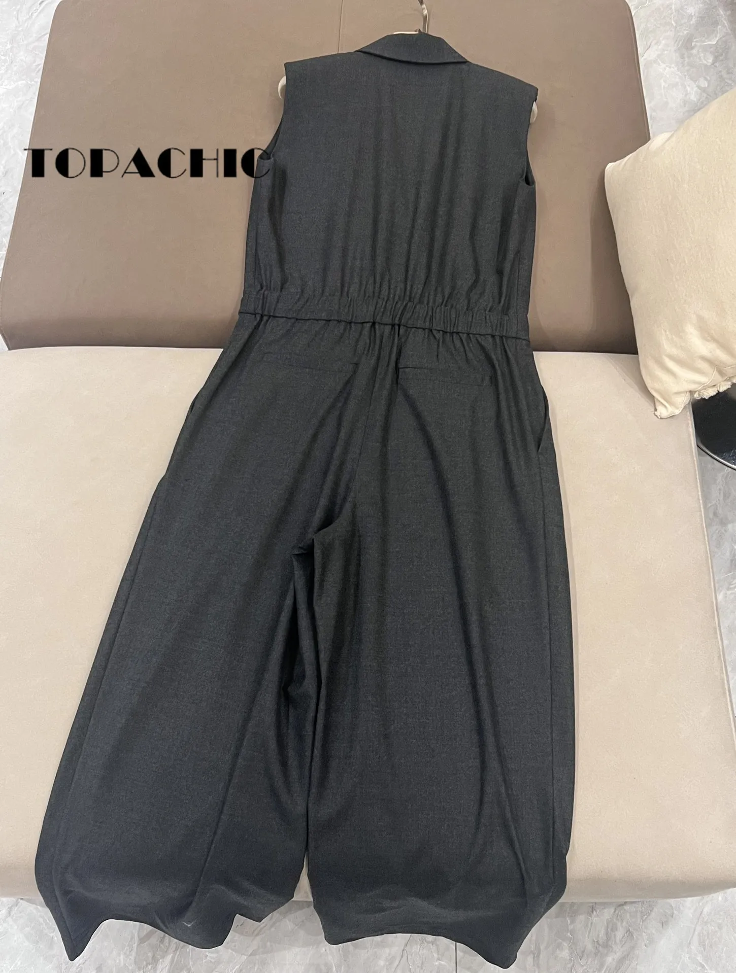 Рисунок 6 - Женский элегантный комбинезон TOPACHIC