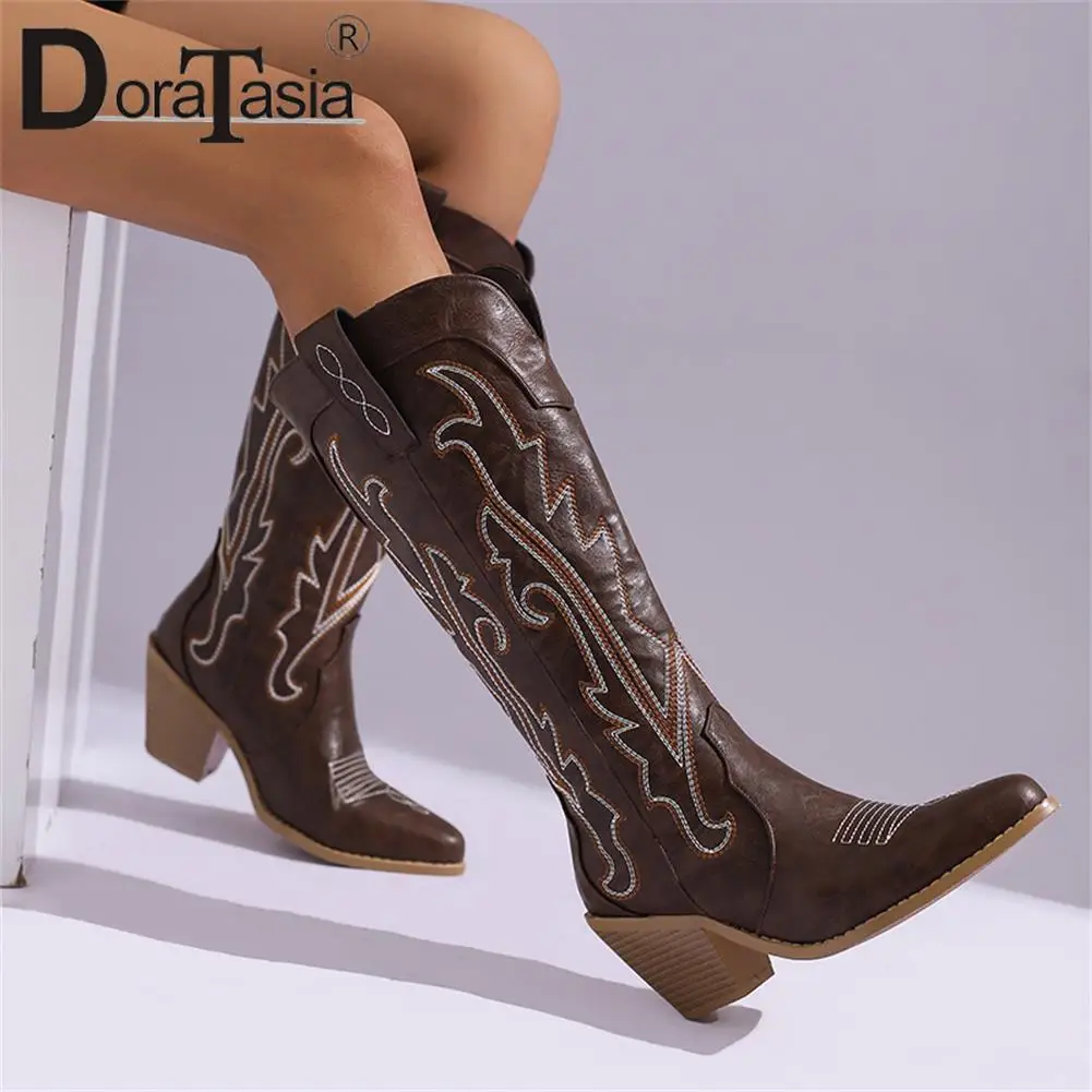 New Female Autumn Winter Cowboy Boots Fashion Embroider Chunky High Heels women's Cowgirl Boots Casual Party Woman Shoes