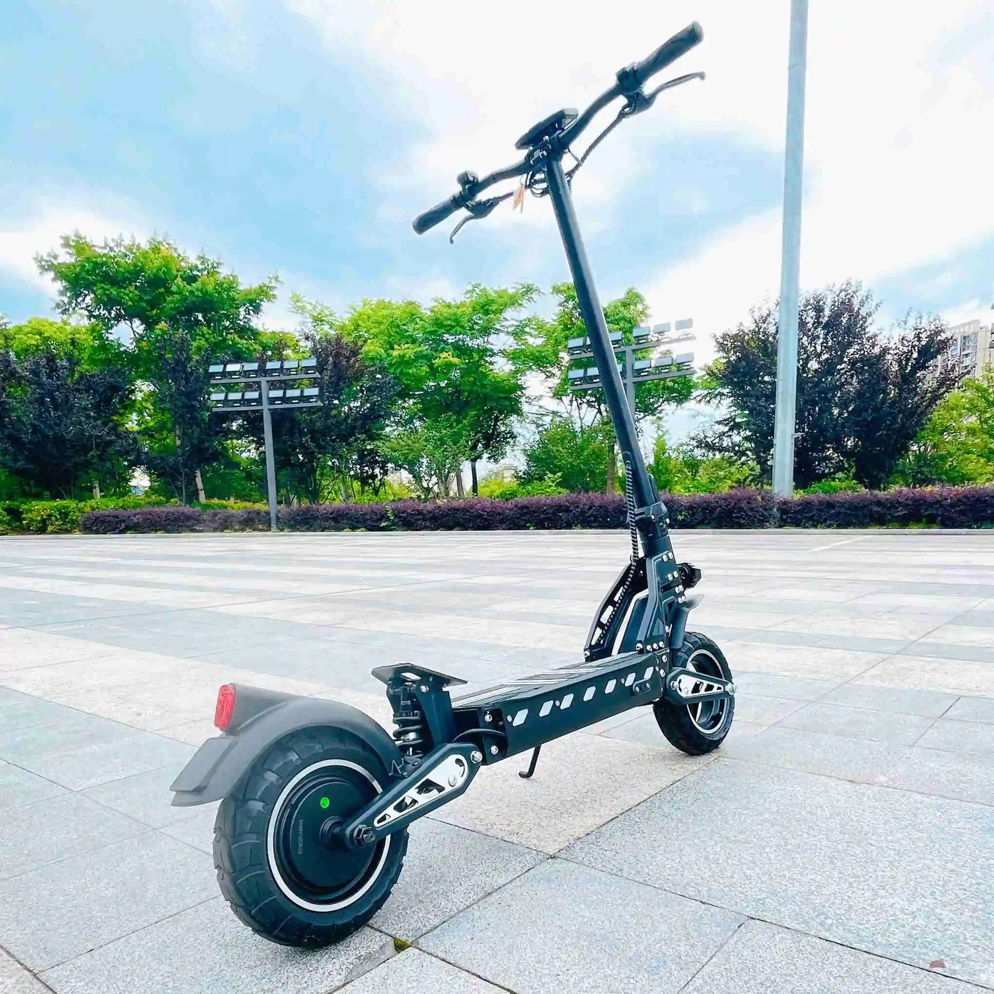 USA Warehouse Factory Direct DT10 Dual Motor 52V 3300W 20.8Ah Battery 10 inch Tires IPX5 70KM/H 70KM Range Electric Scooter