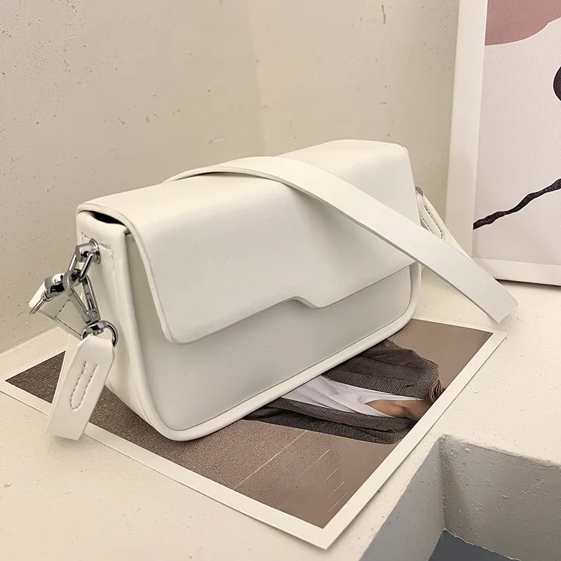 High Quality Women's Bag 2023 New Fashion Square Mobile Phone Bag Box Bag Versatile White One Shoulder Crossbody Women's Bag