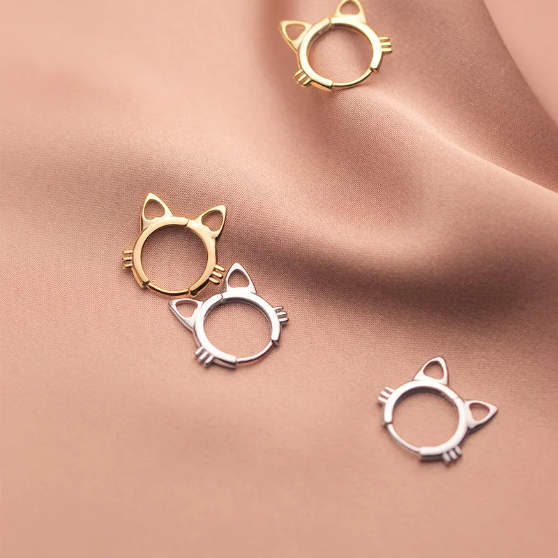 

New Fashion Cute Cat Small Hoop Earrings For Women Hollow Ear Nail Tiny Huggies Female Charming Ear Piercing Accessories Jewelry