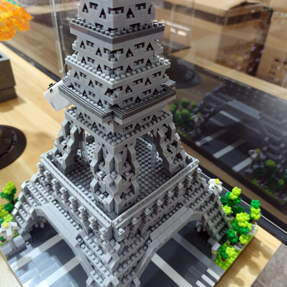 - Mini Block World