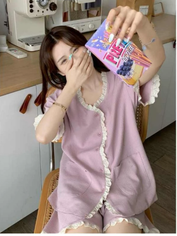 Рисунок 3 - Кружевная женская пижама Y2k