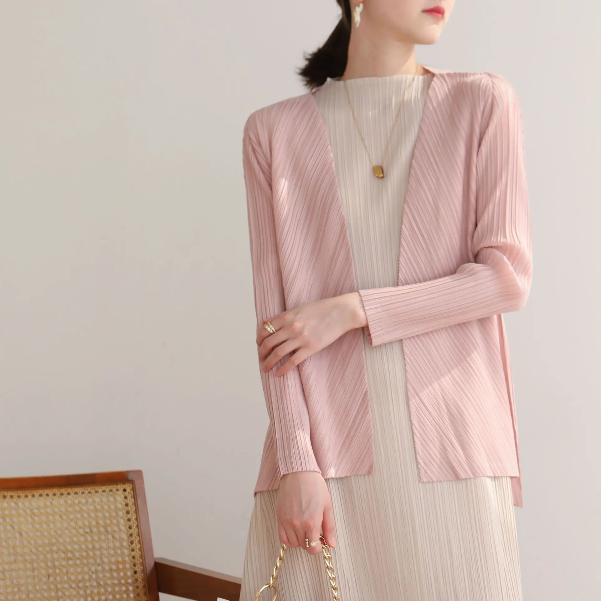 

Spring/Autumn Cardigan Minimalism Design Solid Color Oversize Casual Pleated Coat