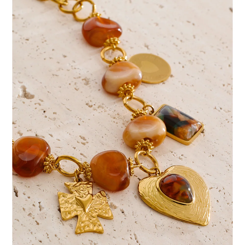 Yhpup Acrylic Resin Square Heart Necklace