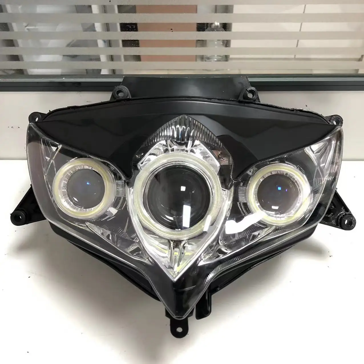 Suzuki Gsxr 600 2008 Headlight suzuki-gsxr-600-2008-headlight