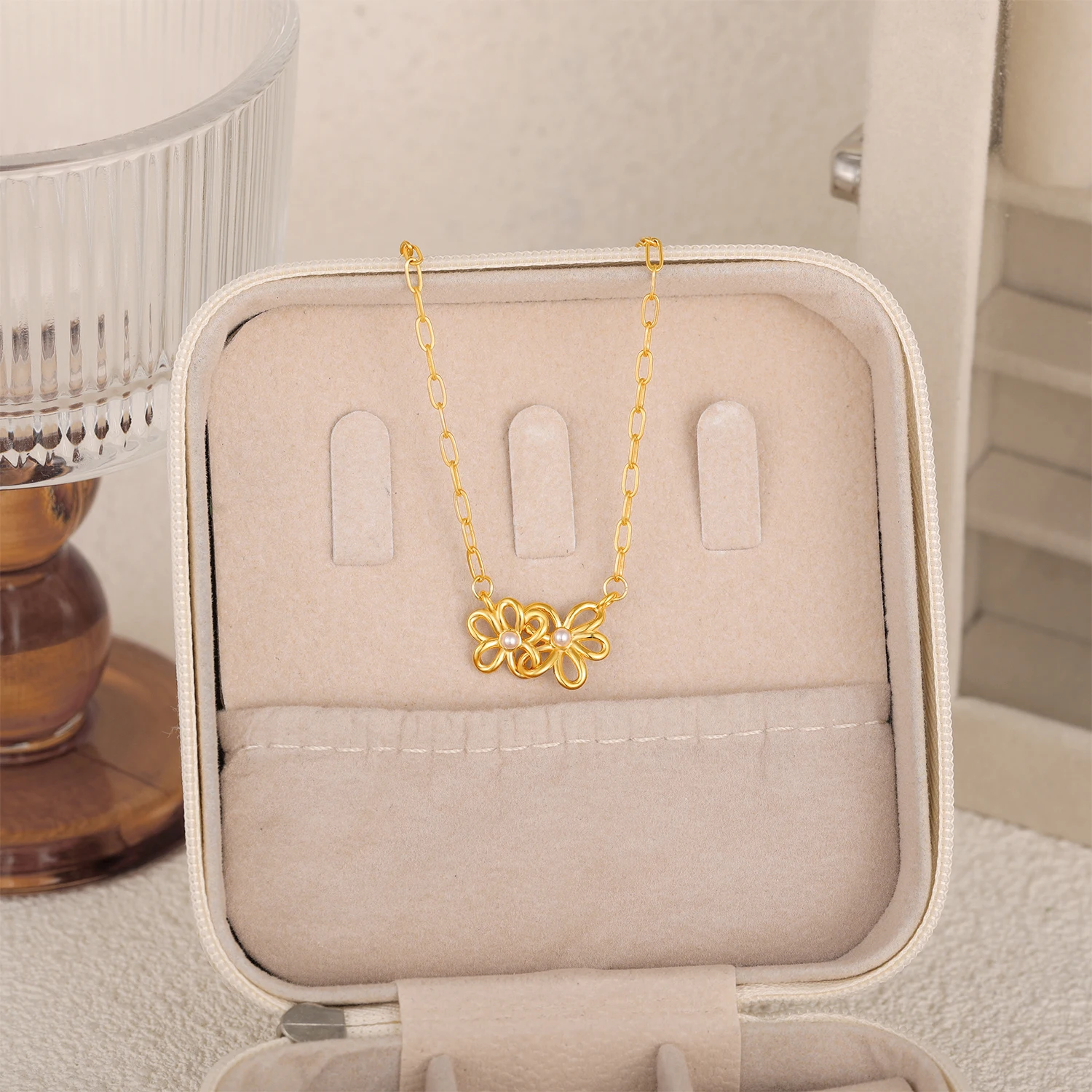 Exquisite 18K Gold Plated Double Flower Bracelet for Women Grils Minimalist Adjustable Stainless Steel Chain Link Bracelets Gift