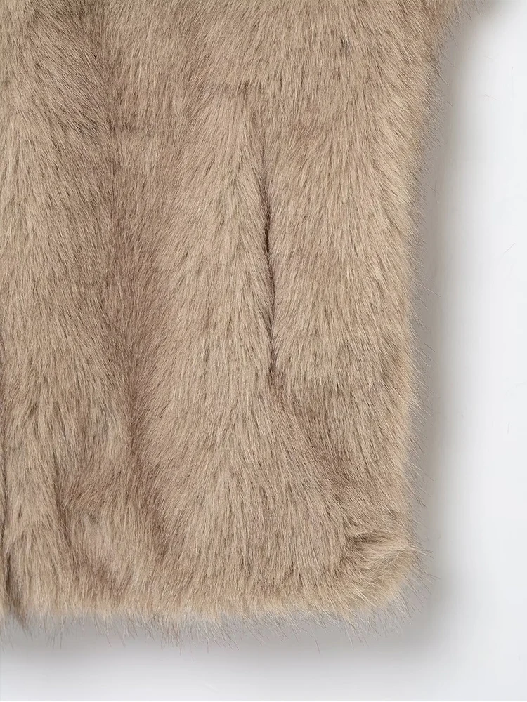 2025 Newest Women Fashion Fur Vest Coat Winter Fashion Sleeveless Lapel Faux Fur Warm Waistcoat Elegant Loose Vest Jacket