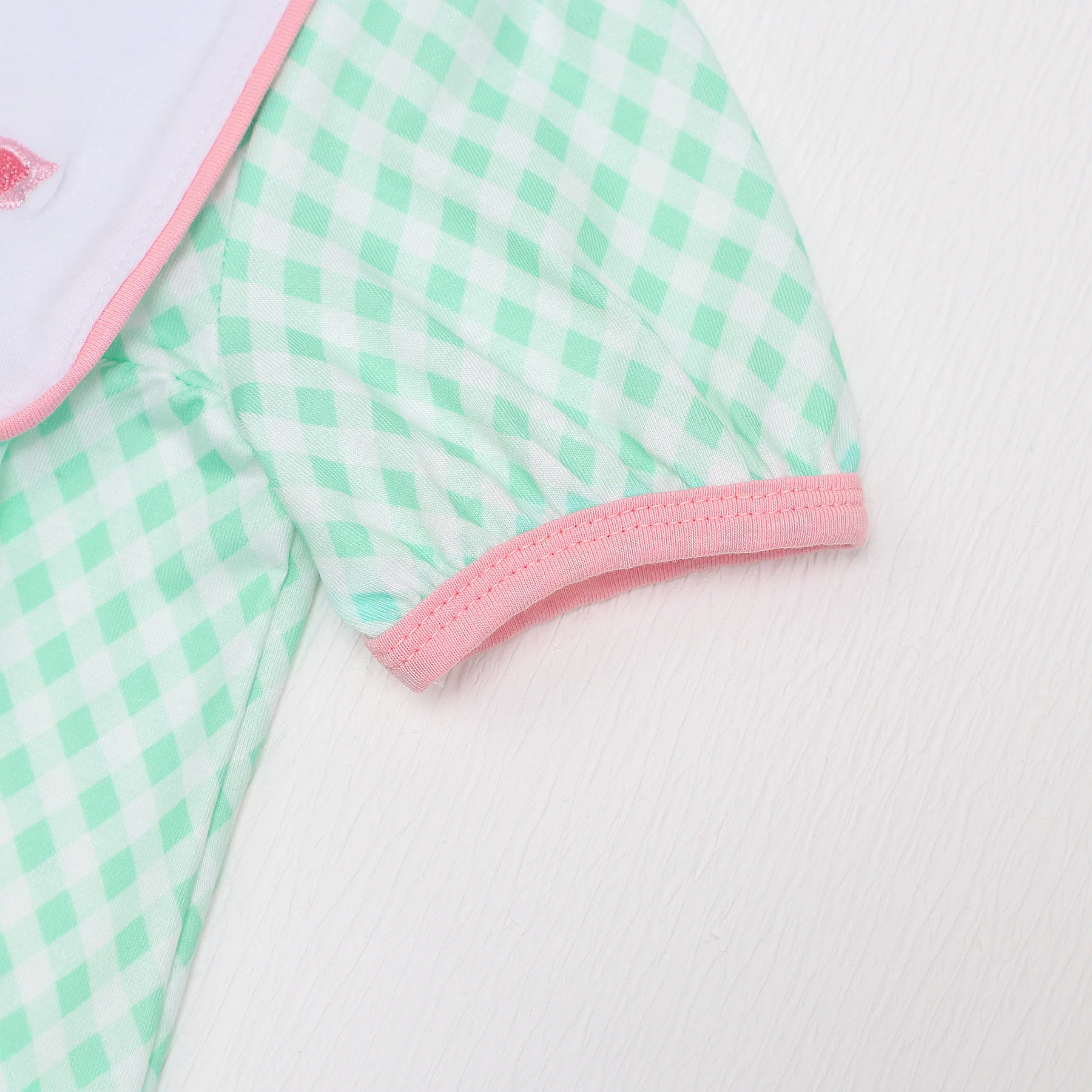 Рисунок 5 - Мятный комбинезон для новорожденных