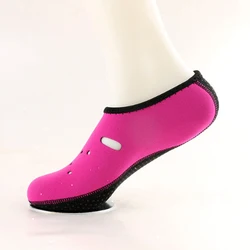 Enhanced Swimming and Diving Socks - Comfortable, Anti - Slip, Breathable, Quick - Drying Beachwear - XL 40 - 43 (Red)