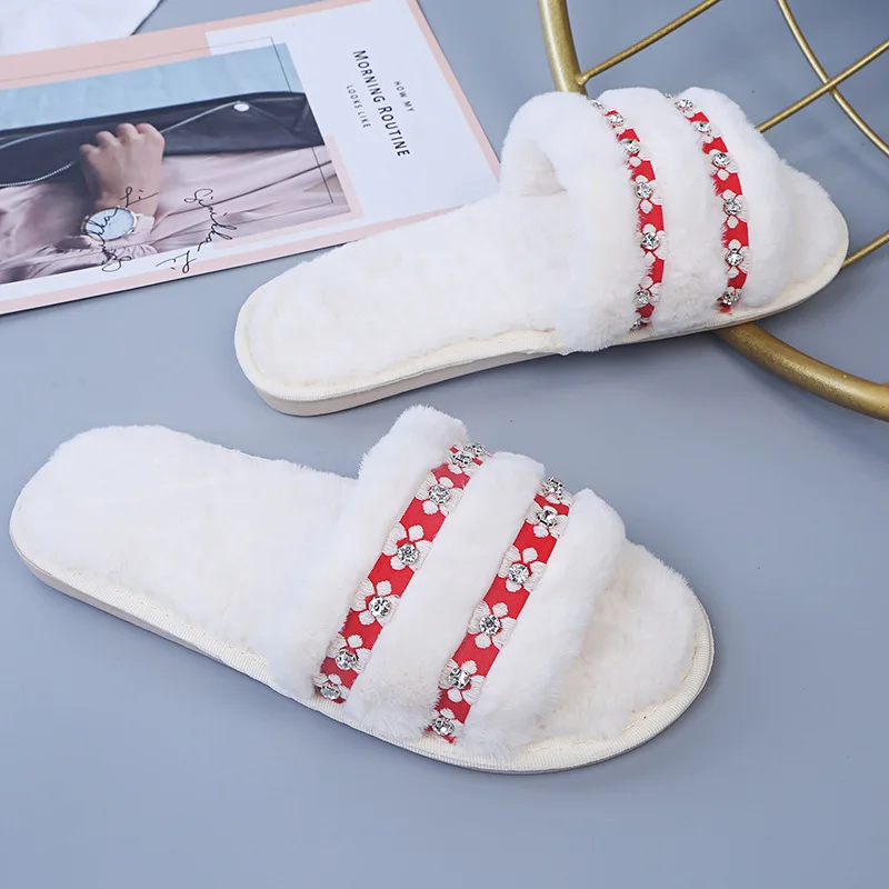 Winter Luxury Rhinestone Women Warm Fur Slippers Cozy Fluffy Furry Slides Crystal Flat Indoor Design Home Shoes Ladies