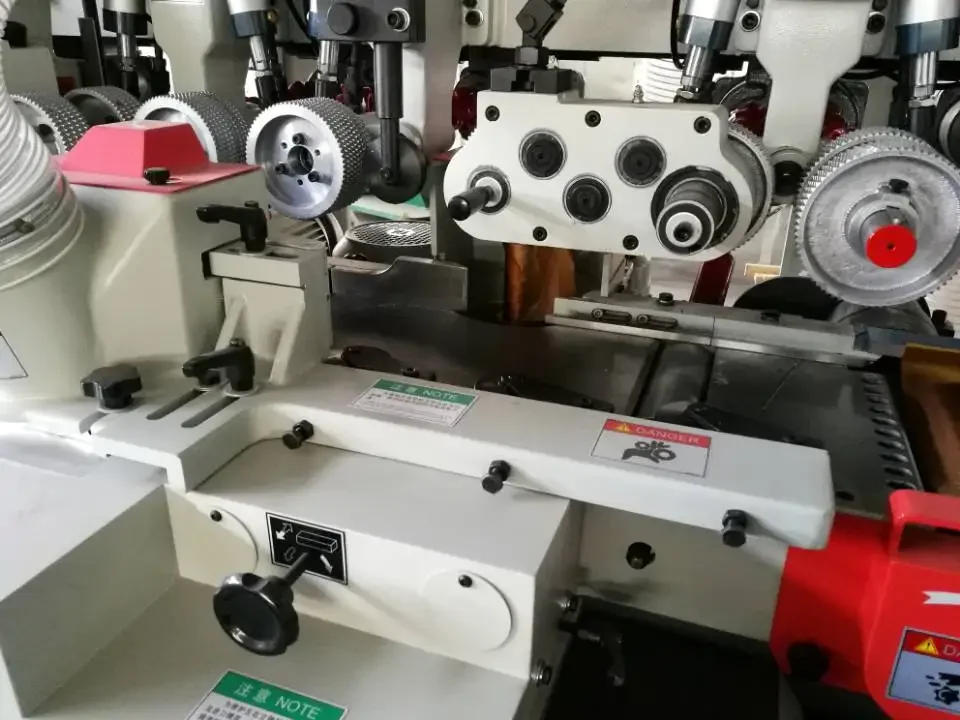 HC523 2 5 Spbamboo4 Side Planer Moulder Machine 6-36m/min 6800r/min 20-230mm 38.25kw 8-160mm 4600KG 40mm Stank / 3