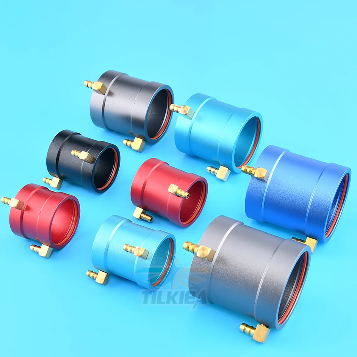 Moteur RC brushless haute performance B24/B28/B29/B36 posé sur fond blanc, câbles de puissance.