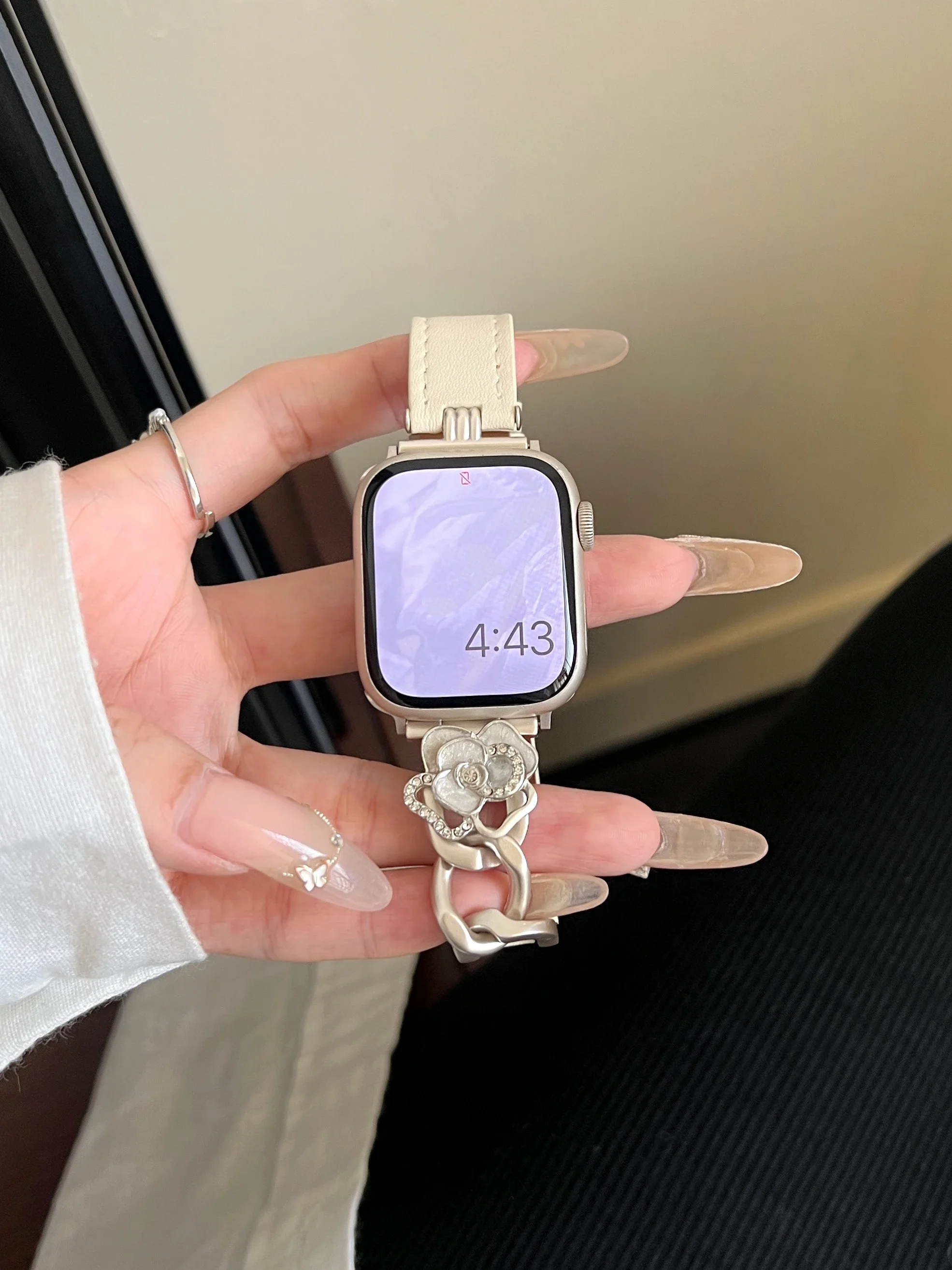 Camellia flower cowhide pearl oil alloy watch strap For Apple Watch band 44 40 45 41 49 42 38 45 mm iwatch 9 se 5 6 8 7 Ultra 2