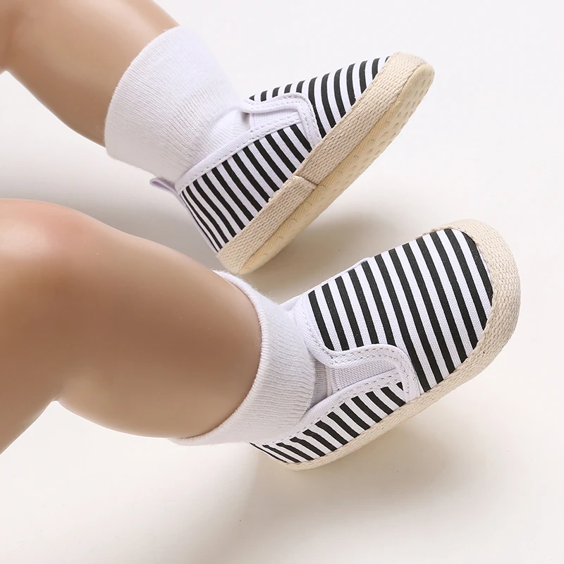 Simple striped canvas shoes for newborns and young children autumn baby
