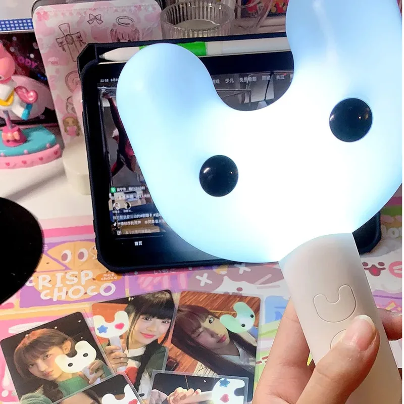 

Original Newjeans Light Stick Korea Kpop Lightstick Luminous Concert Lamp Party Fluorescent Toys Hiphop Flash Aid Rod Fans Gift