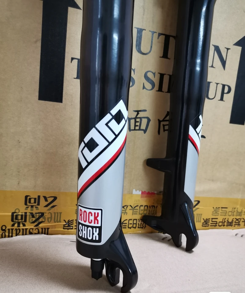 RockShox TORA SL Tk 26er 100mm Travel Mountain Bike Remote control