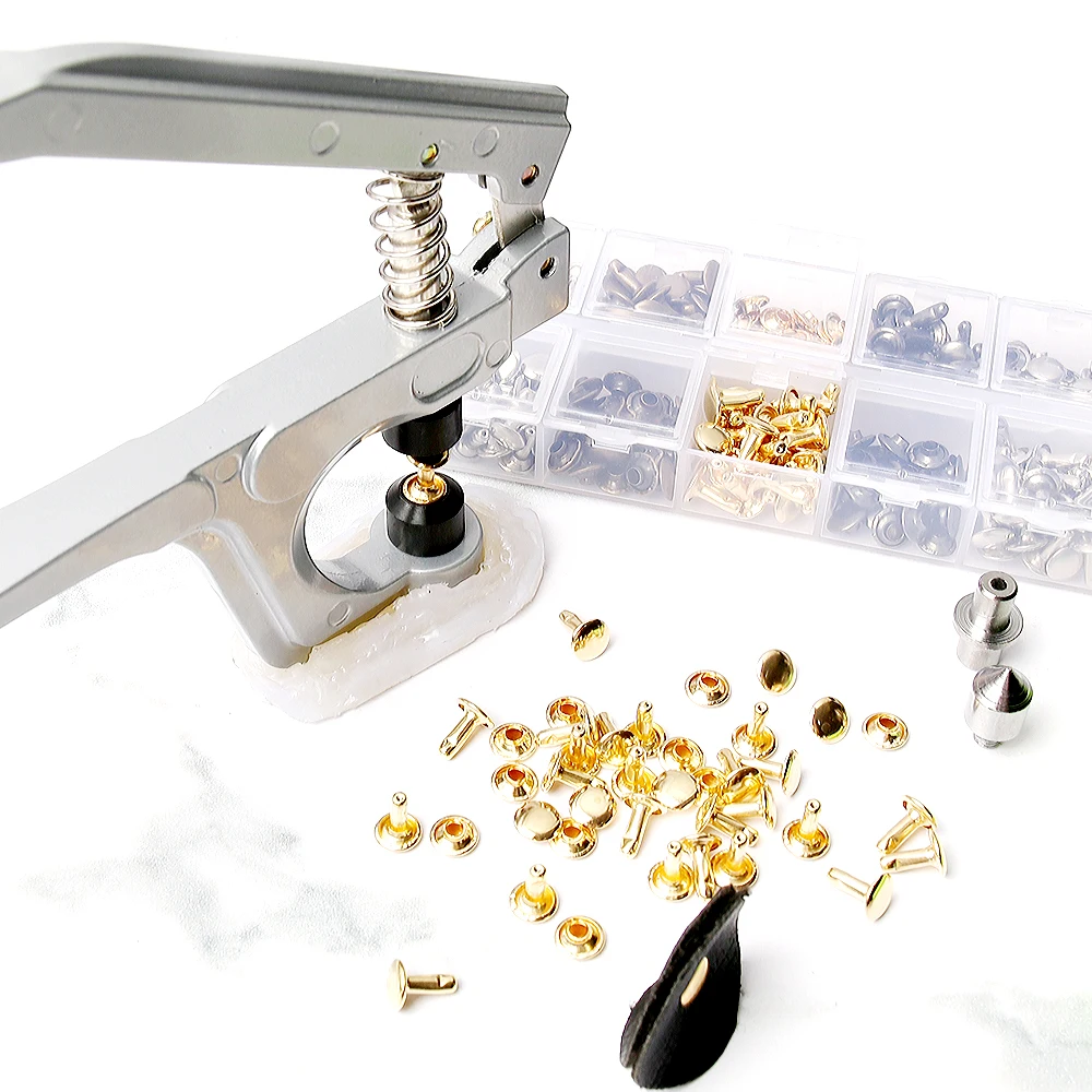 Slide image d858ff2025b84034a6f56a9f273c625a