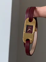 ساعة كلاسيكية باسوارة جلد لف 5